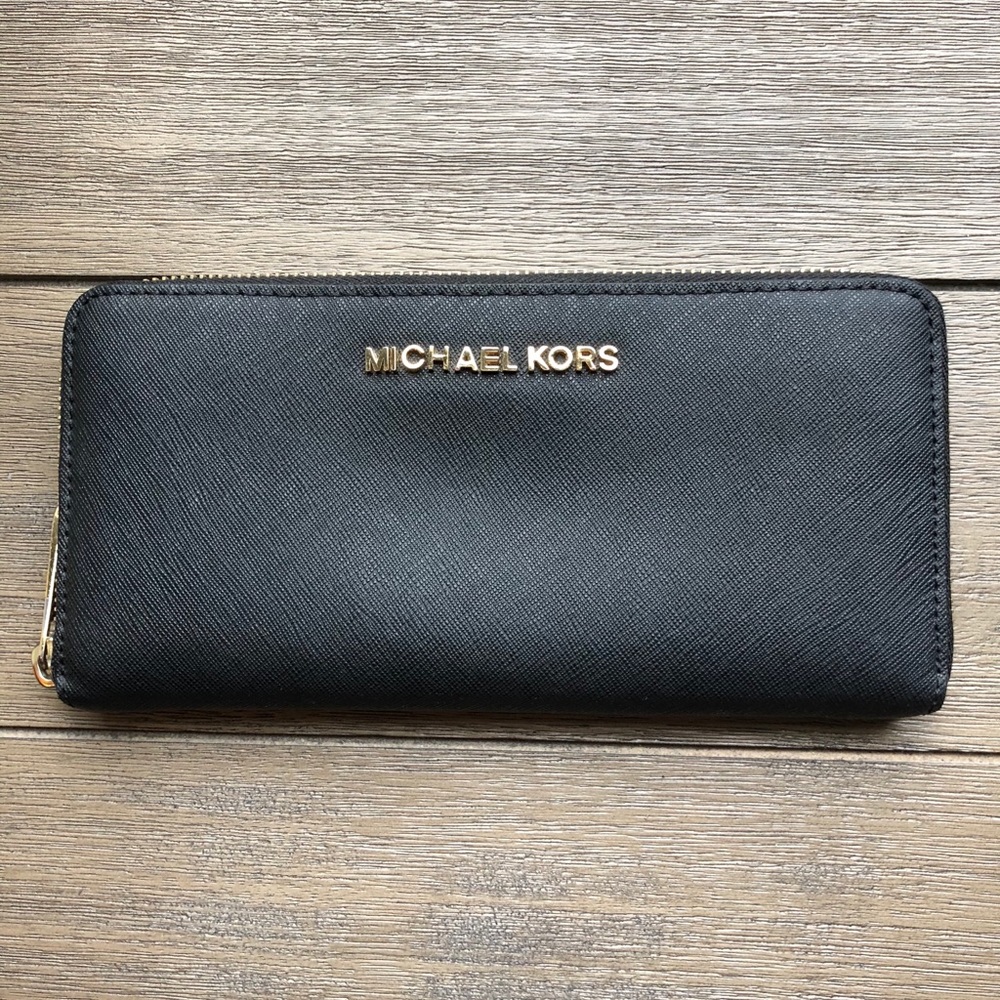 Michael Kors wallet